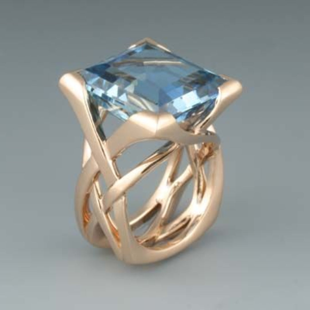 Vintage blå zircon ring i rosaguld