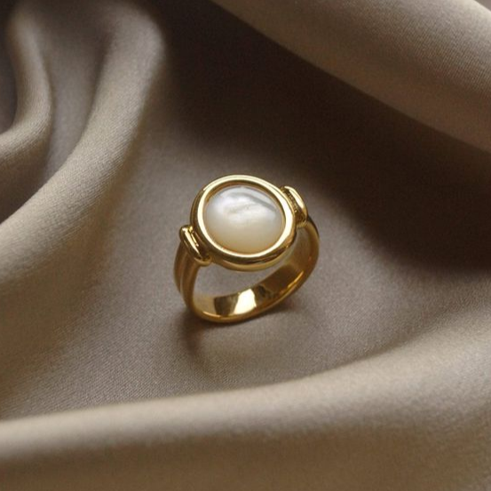 Elegant Ring Hele Perle